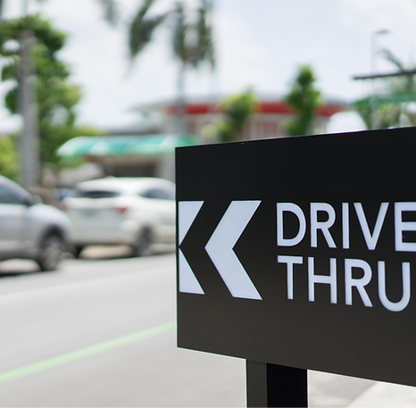 Drive Thru signage guiding QSR customers to LineTen’s cloud-enabled vehicle lane for fast order access.