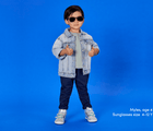 Boy age 4 wearing Ten Little Sunglasses size 4-12Y - Black. Available at www.tenlittle.com